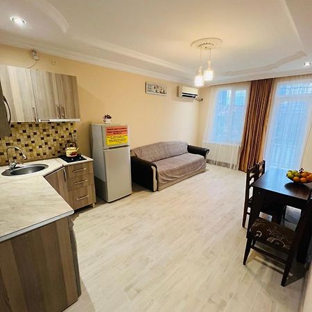 באטומי Aparthotel My Home מראה חיצוני תמונה