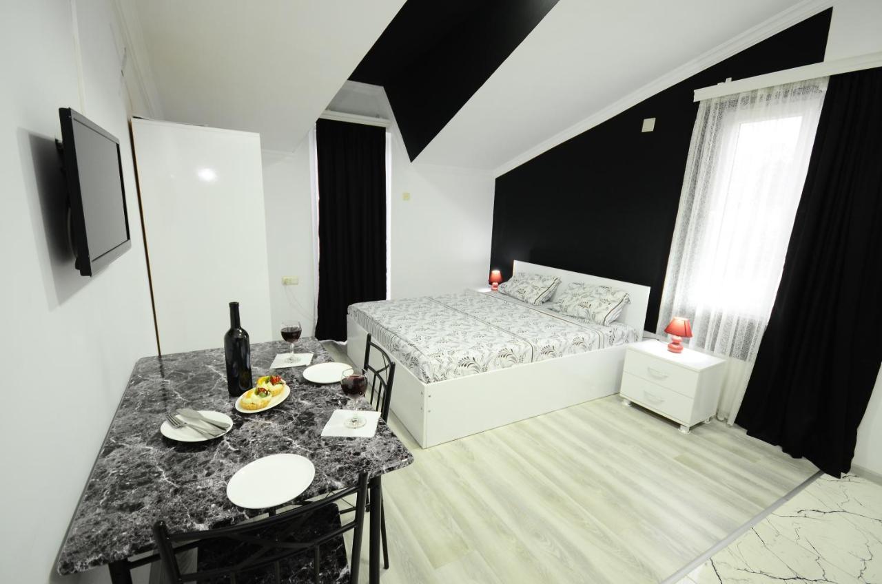 באטומי Aparthotel My Home מראה חיצוני תמונה