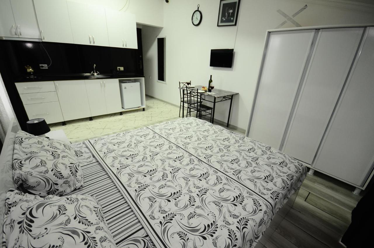באטומי Aparthotel My Home מראה חיצוני תמונה