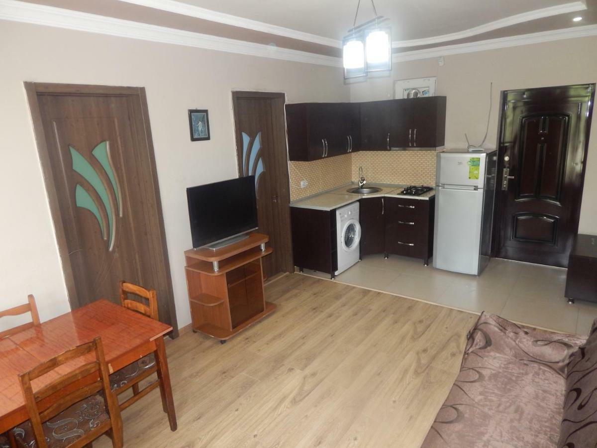 באטומי Aparthotel My Home מראה חיצוני תמונה