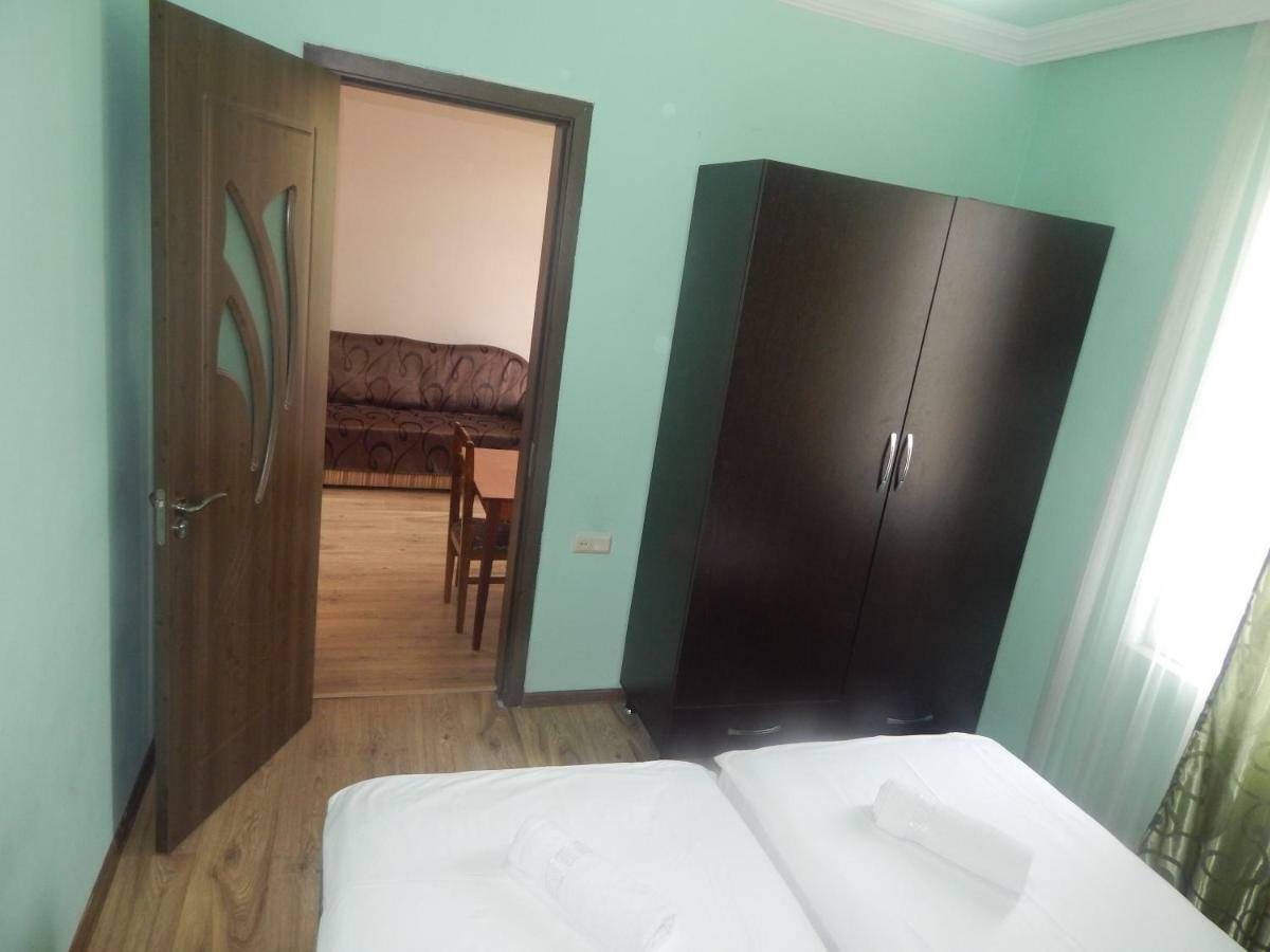 באטומי Aparthotel My Home מראה חיצוני תמונה